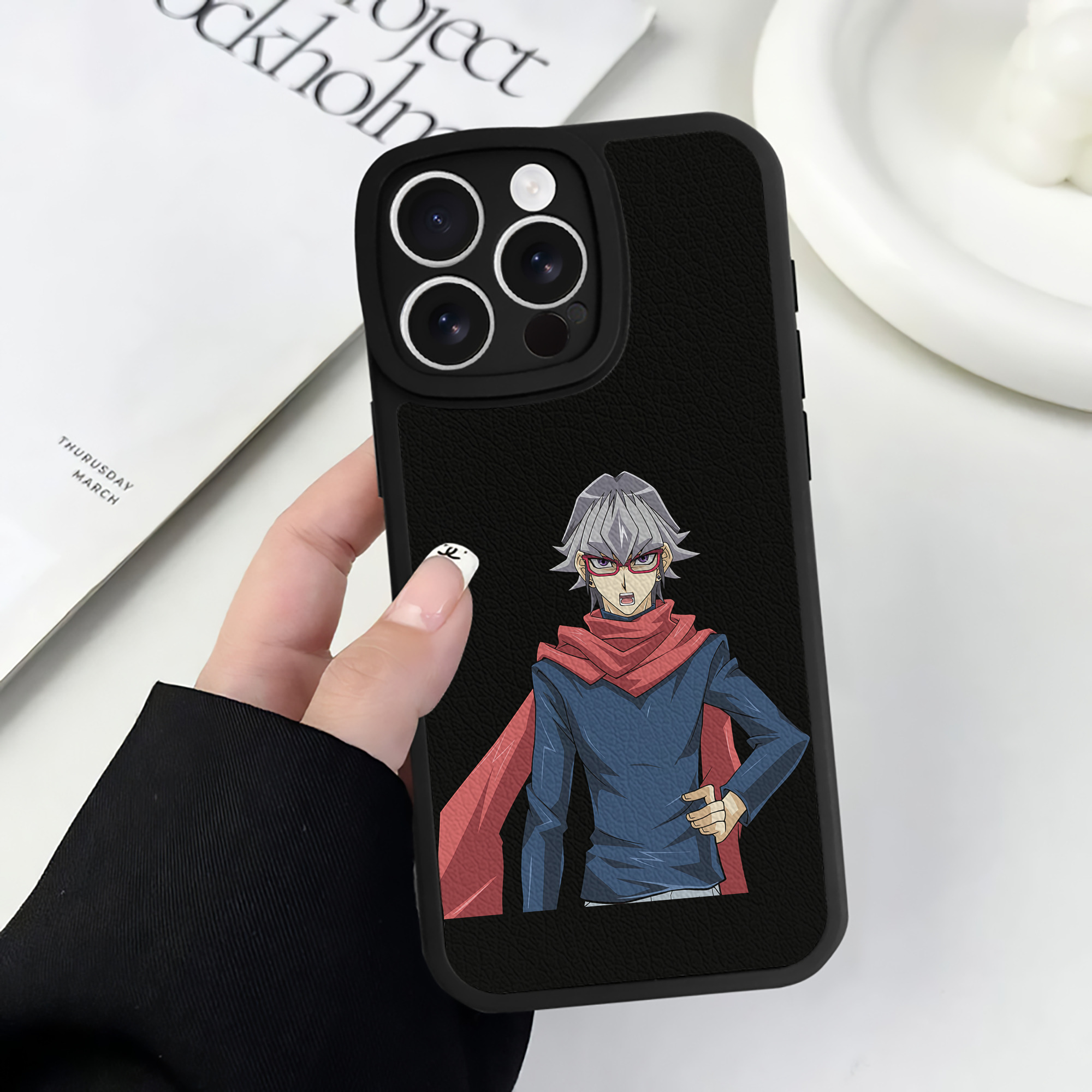 遊☆戯☆王 Yu-Gi-Oh! 【iPhone 16シリーズ対応】シリコンスマホケース（レザー調） 材質：シリコン